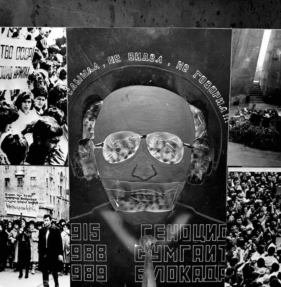 Plakat zu Gorbachev’s Tatenlosigkeit, Herbst 1989: „Nichts gehört, nichts gesehen, nichts gesagt; 1905 Genozid- 1988 Sumgait – 1989 Blockade.“ aus: Marutyan, Harutyun: Iconography of Armenian Identity, Volume 1. The Memory of Genocide and the Karabagh Movement, Jerewan 2009, S. 25 (Mit freundlicher Genehmigung Harutyun Marutyan)