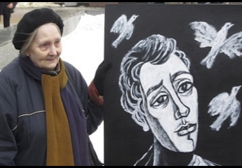 Jelena Ossipowa 2019 bei einem Protest anlässlich des vierten Jahrestages der Ermordung von Boris Nemzow