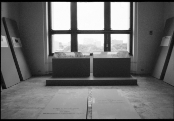 Der Blick aus dem Fenster von Raum 32 („Preußen im Nationalsozialismus“) geht auf das Gestapo-Gelände