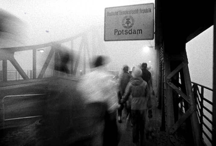 DDR. Endzeit. Potsdam, Glienicker Brücke, 11-1989