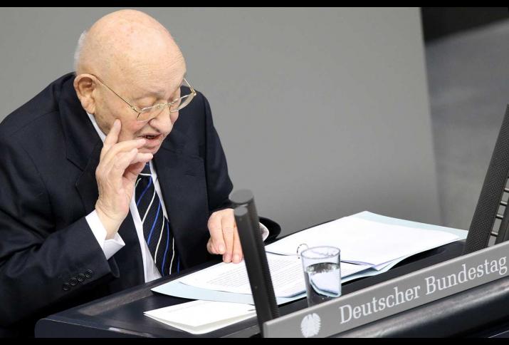 Marcel Reich-Ranicki spricht vor dem Deutschen Bundestag 