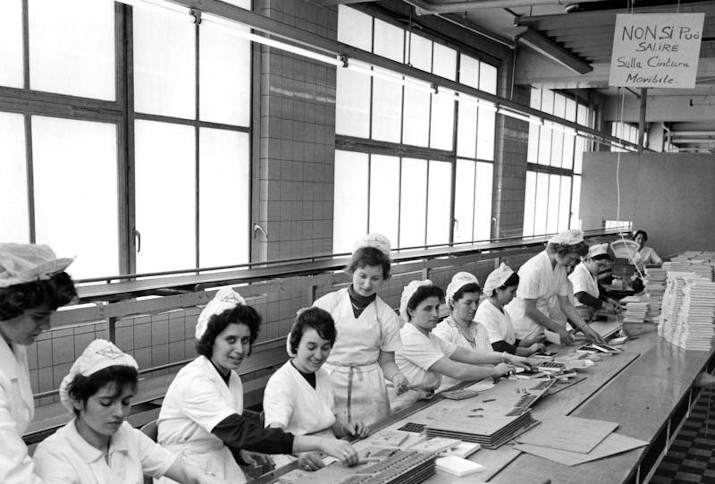 Italienische „Gastarbeiterinnen“ in der Kölner Schokoladenfabrik Stollwerck