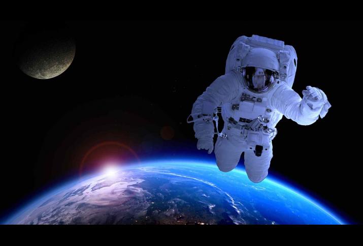 Astronaut im Weltall