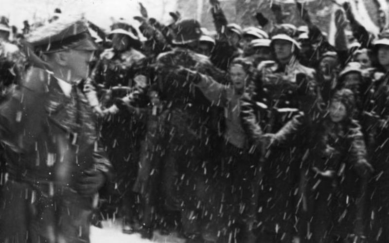 IV. Olympische Winterspiele in Garmisch-Partenkirchen. Adolf Hitler auf dem Weg zur Eröffnungsfeier