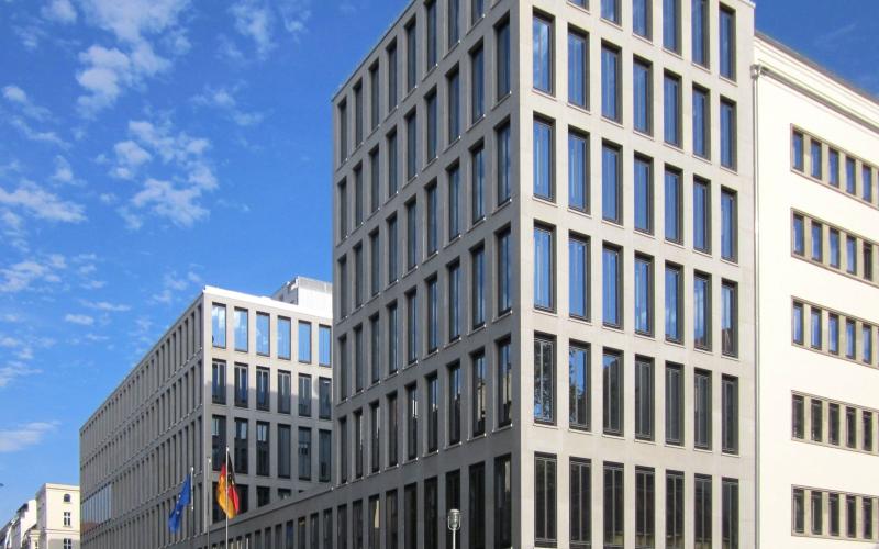 Bundesfamilienministerium, Hauptsitz Berlin