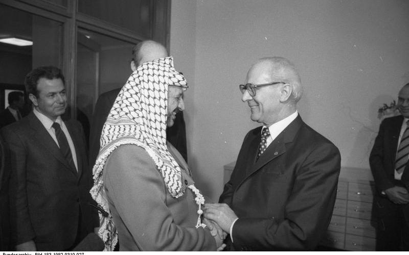 Berlin, Yasser Arafat, Erich Honecker, 1982