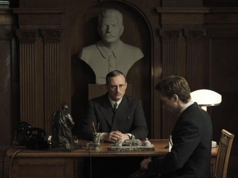 Staatsanwalt Alexander Kornew im Büro des Generalstaatsanwalts der UdSSR Andrei Wyschinski.