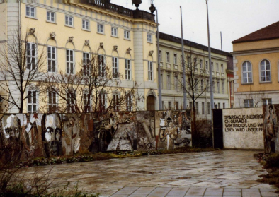 Spartacus Memorial, Potsdam DDR Januar 1990 