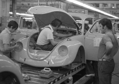 Wolfsburg, VW Autowerk, Käfer (1973). Wolfsburg, VW Autowerk, Käfer (1973).