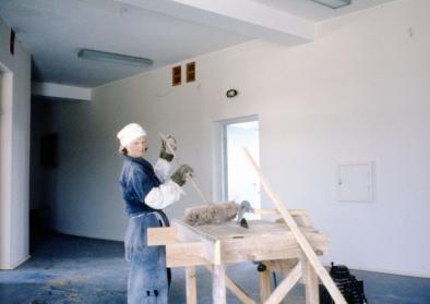 Woman working in construction, 1975 Woman working in construction, 1975