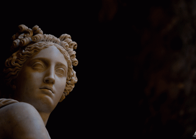 Statue der Muse der Geschichte, Clio Foto einer Statue der Muse der Geschichte, Clio