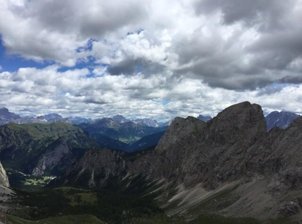 Bergpanorama in den Südtiroler Dolomiten (2017). Eigene Aufnahme.