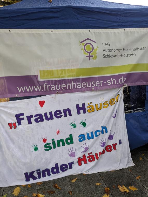 Kundgebung vor dem Landtag Schleswig-Holstein in Kiel am 10.10.2024