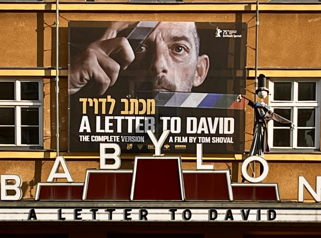 Ort der Deutschland-Premiere für die „Complete Version“ von „A Letter to David“: das Berliner Kino „Babylon“ am Rosa-Luxemburg-Platz 