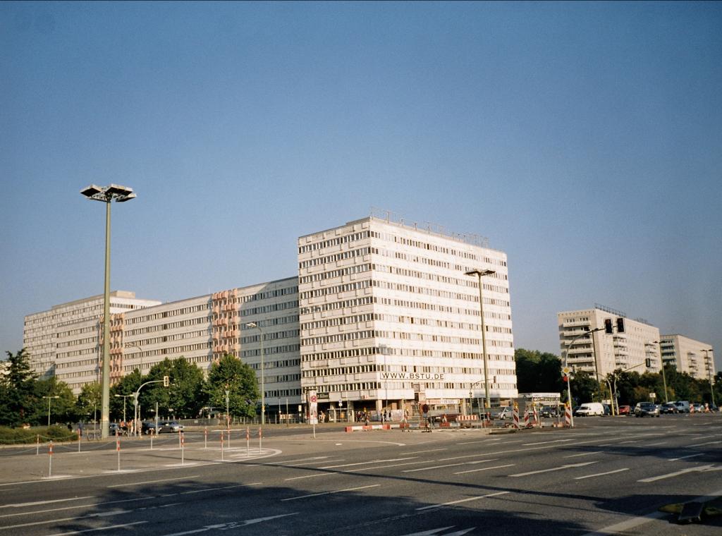 Das ehemalige Statistische Bundesamt der DDR am Alexanderplatz in Berlin.