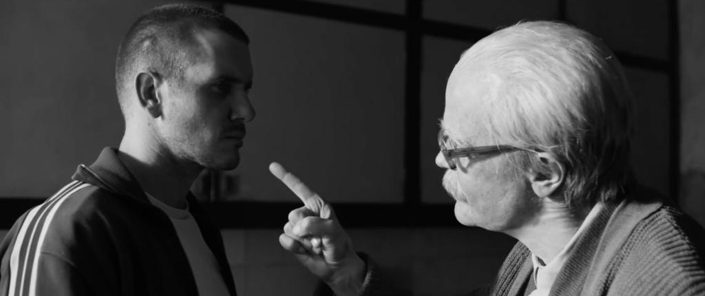 Sohn und Vater im Disput. Filmstill mit Max Bretschneider und August Dieh