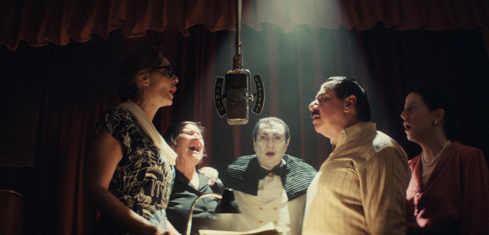 Belén Vierci, Marisa Cubero, Arturo Fleitas, Alberto Sanchez, Natalia Cálcena in "Narciso" von Marcelo Martinessi. Panorama ©La Babosa Cine 