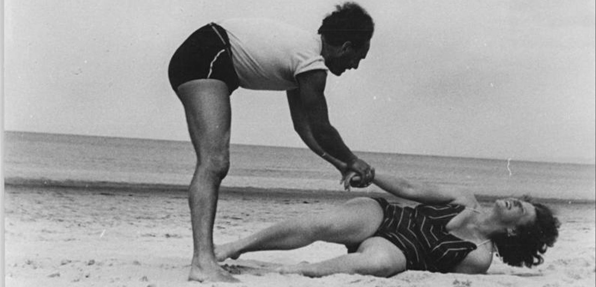 Paar am Strand, Sommer 1952