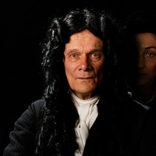 Gottfried Wilhelm Leibniz (Edgar Selge). Foto: Ella Knorz 