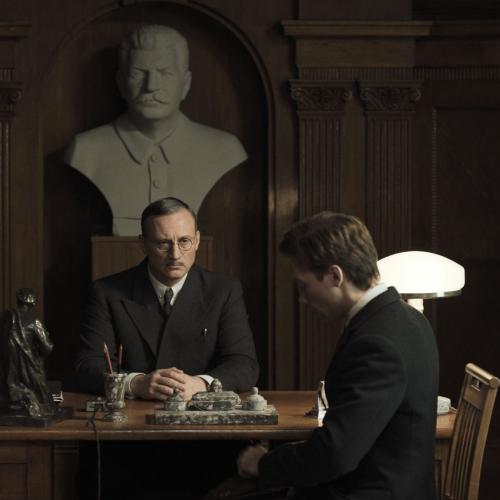 Staatsanwalt Alexander Kornew im Büro des Generalstaatsanwalts der UdSSR Andrei Wyschinski.