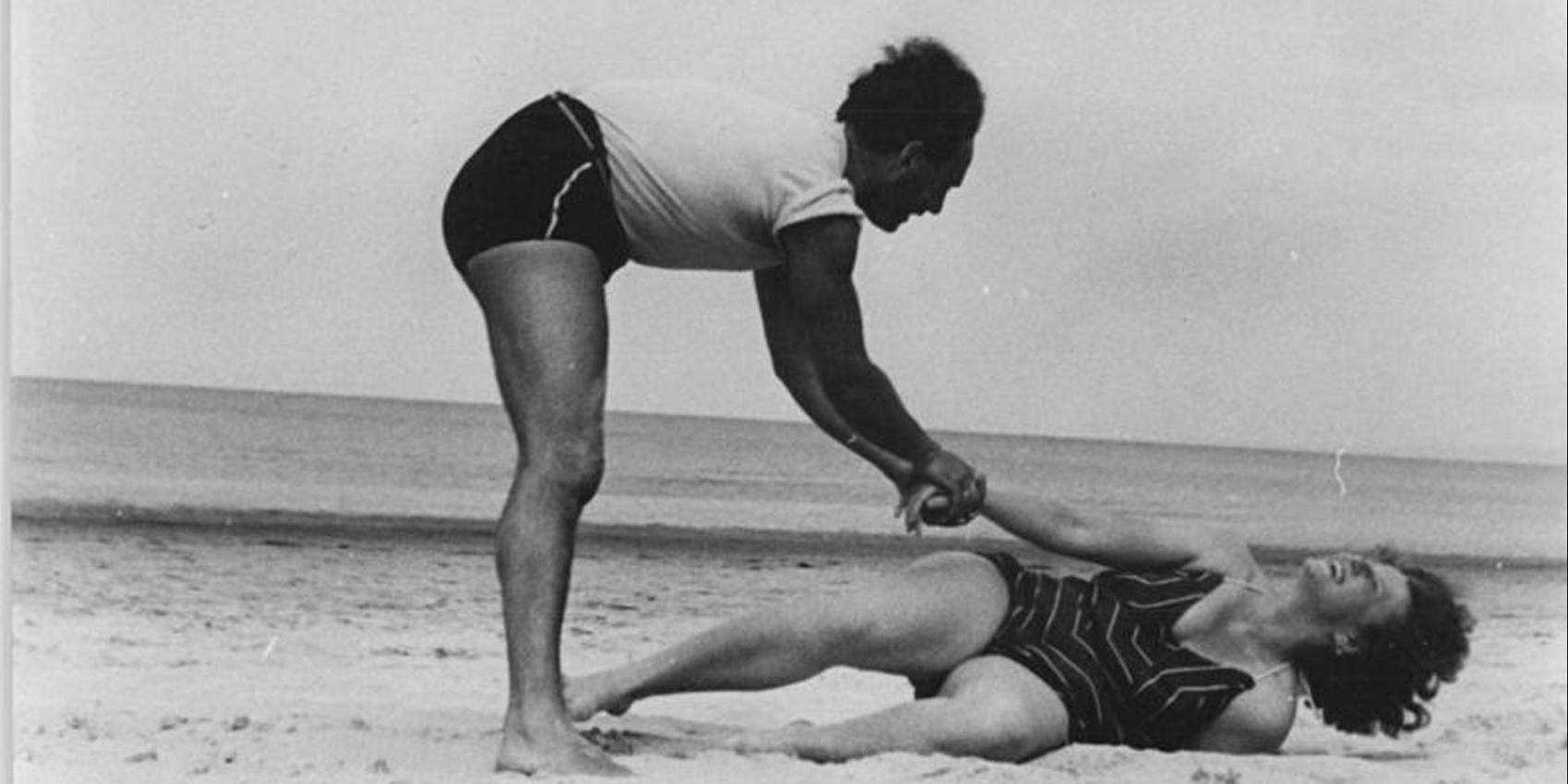 Paar am Strand, Sommer 1952