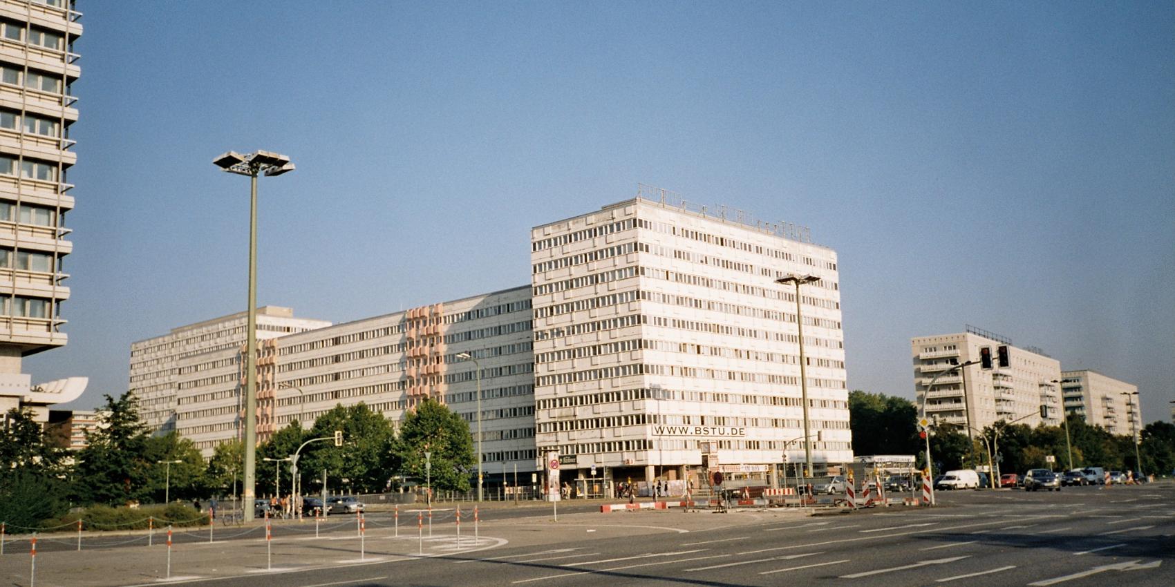 Das ehemalige Statistische Bundesamt der DDR am Alexanderplatz in Berlin.