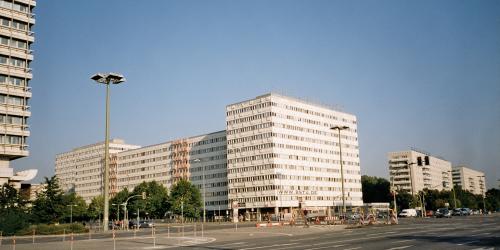 Das ehemalige Statistische Bundesamt der DDR am Alexanderplatz in Berlin.