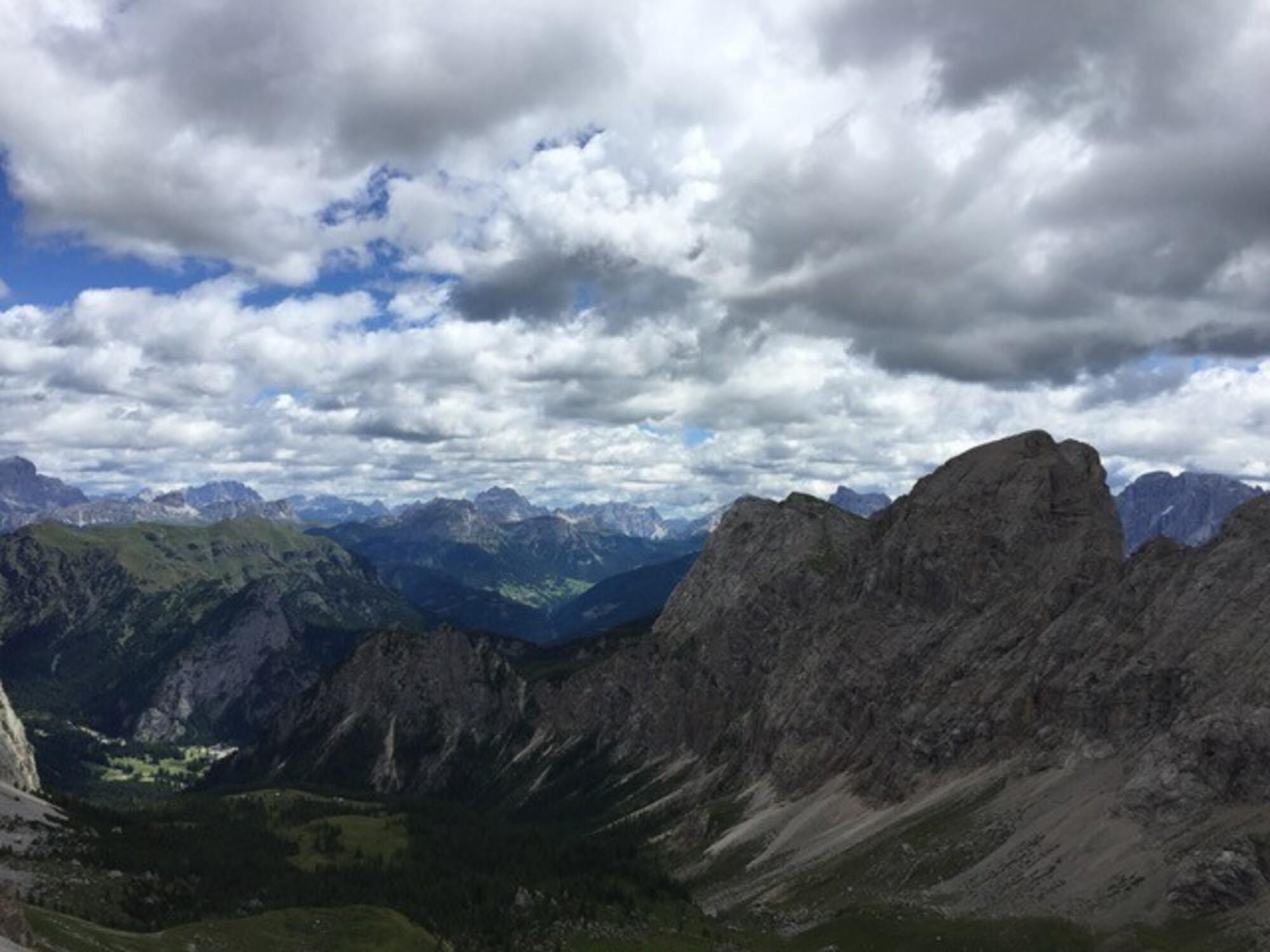 Bergpanorama in den Südtiroler Dolomiten (2017). Eigene Aufnahme.
