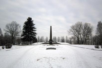 Denkmal für die Opfer des Vernichtungslagers Maly Trostenez. © User: Homoatrox, Maly Trastsianets memorial 1, 09.01.2012. Quelle: Wikimedia Commons  (CC BY-SA 3.0 or GFDL)