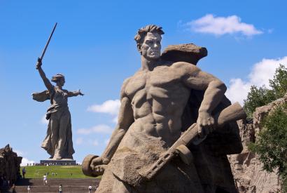 © Jacopo Romei | flickr CC BY-SA 2.0. Titel: Die Mutter-Heimat-Statue im südrussischen Wolgograd (bis 1961 Stalingrad). Aufgenommen im Aug. 2011.