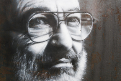 Umberto Eco, painted portrait Foto: Thierry Ehrmann (Umberto Eco, painted portrait _DDC2719, aufgenommen am 11.3.2016) flickr CC BY 2.0