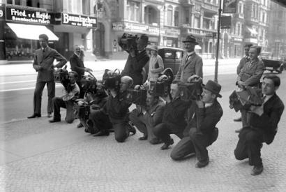 "Paparazzi" bei der Arbeit, Juli 1932