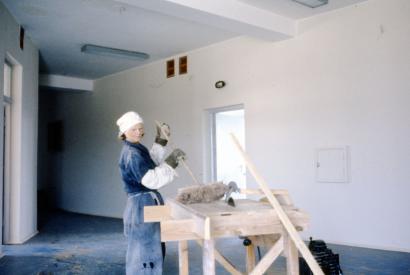Woman  working in construction, 1975