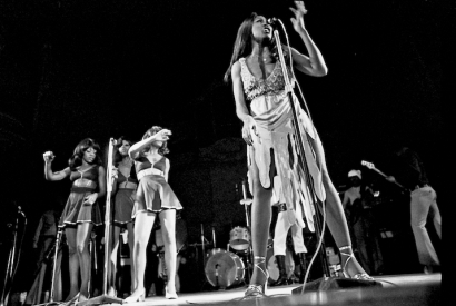 Tina Turner, noch mit Ex Ike, November 1972, Musikhalle Hamburg