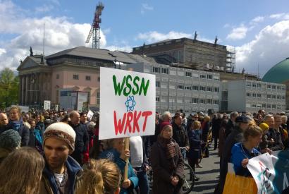 Plakate von Teilnehmer*innen am March for Science, Berlin 2017